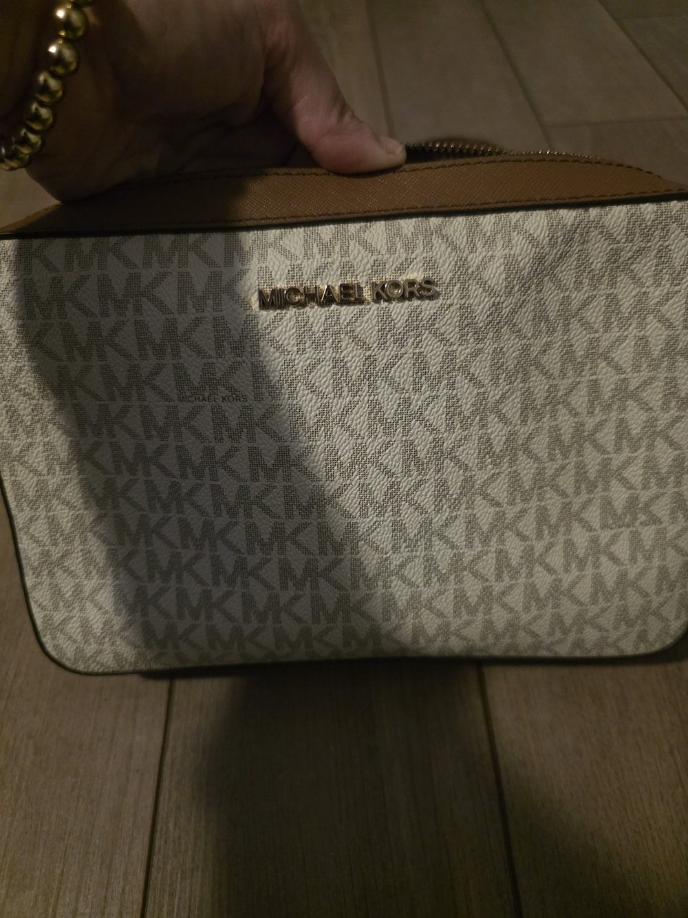 Michael Kors Jet Set Signature Small Crossbody Bag in Vanilla Brown - Picture 2 of 5